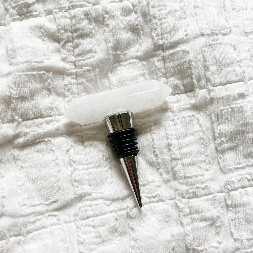 Clear Quartz Wine stopper ✨